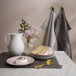 Rörstrand Swedish Grace Kanne 1,3 Liter 9 Rörstrand Swedish Grace Kanne 1,3 Liter -Geschirrverkauf 16750 01 05 6087d430b4