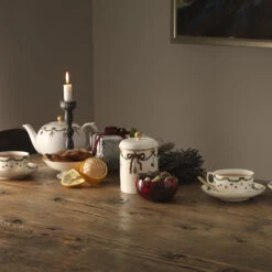 Royal Copenhagen Star Fluted Christmas Teekanne -Geschirrverkauf 24868 01 07 6a6ccfb33e