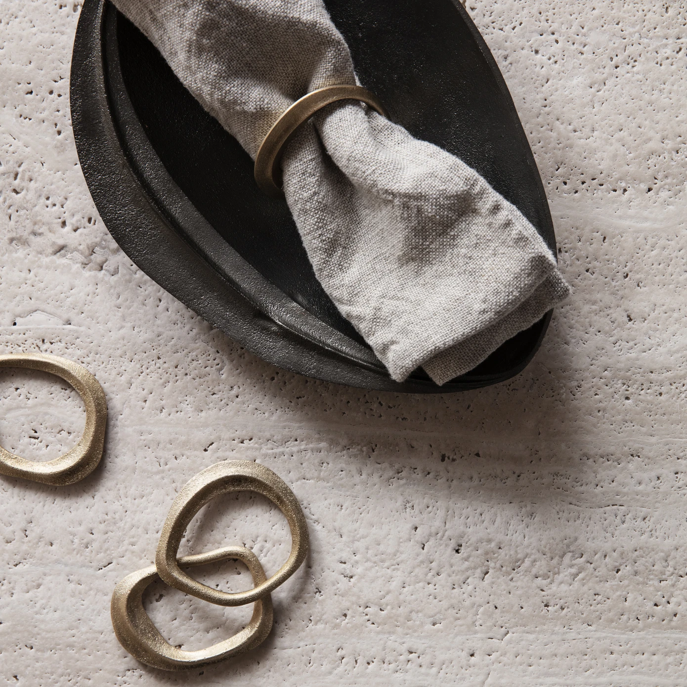 Ferm LIVING Flow Serviettenring 4er Pack 2 Ferm LIVING Flow Serviettenring 4er Pack – Bild 2