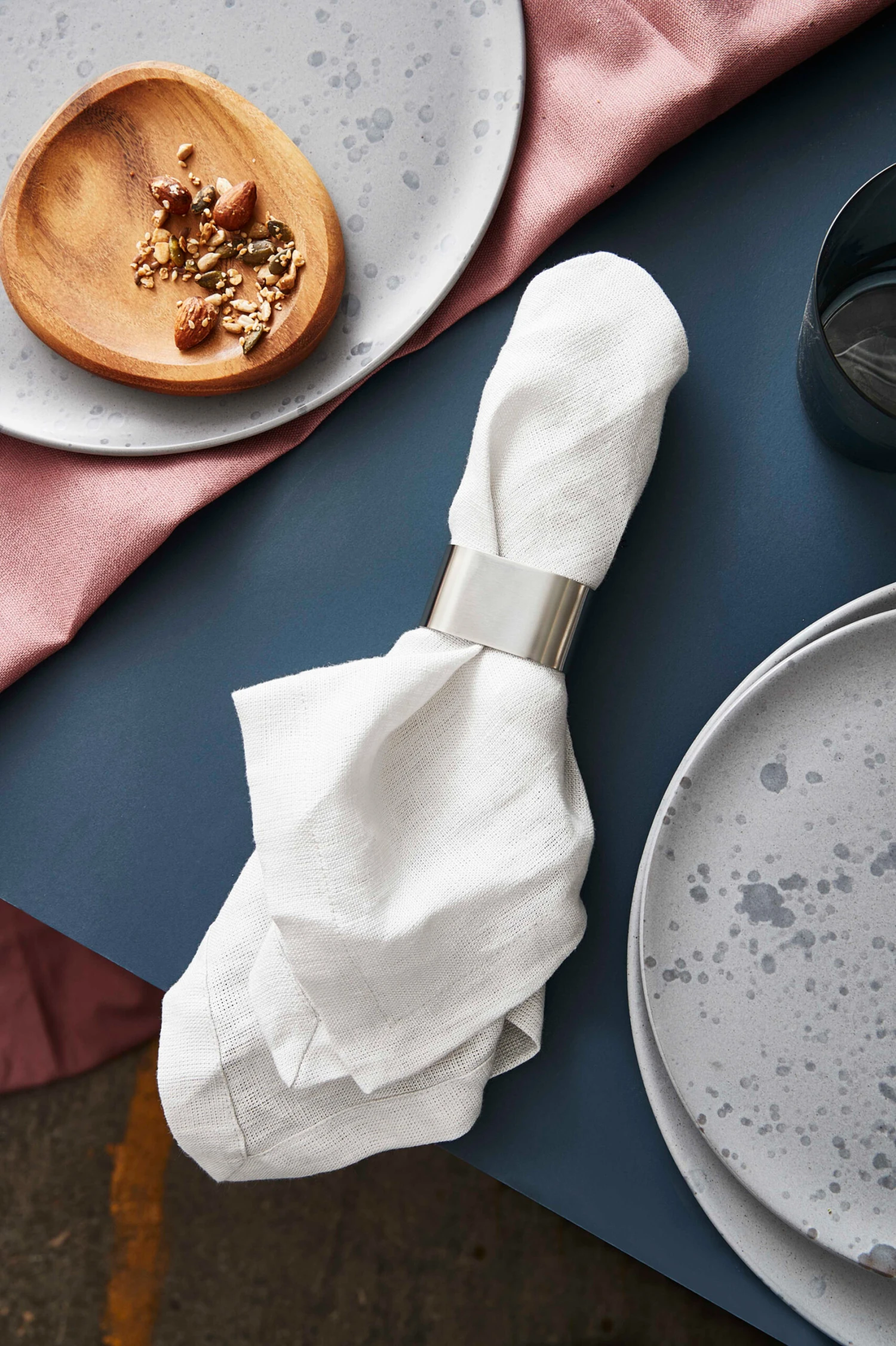 Aida Raw Serviettenringe 4er Pack 2 Aida Raw Serviettenringe 4er Pack – Bild 2