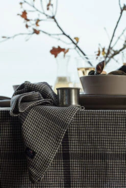 Lexington Pepita Check Cotton Linen Stoffserviette 50 X 50cm -Geschirrverkauf 512874 01 6 EnvironmentImage a574df68c2