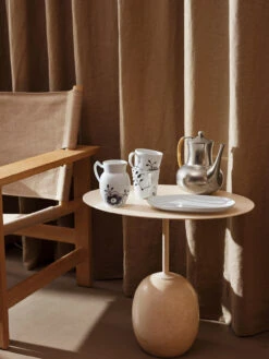 Royal Copenhagen Black Fluted Mega Kanne Schwarz -Geschirrverkauf 567597 01 4 EnvironmentImage f1bc0c69af