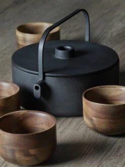 Serax Collage Teekanne Gusseisen 1,2 L -Geschirrverkauf 571041 01 10 EnvironmentImage 1efe20b5ac