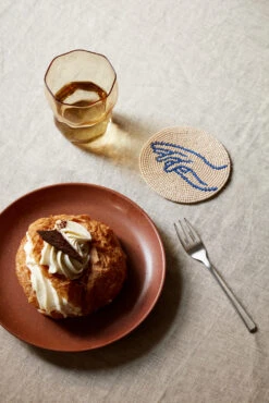 Broste Copenhagen Eli Kleiner Teller Ø20cm -Geschirrverkauf 577074 01 40 EnvironmentImage 736372a054