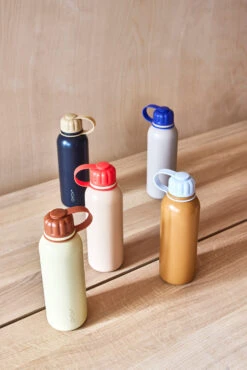 OYOY Pullo Wasserflasche 52cl -Geschirrverkauf 578186 01 42 EnvironmentImage 0a7949027b