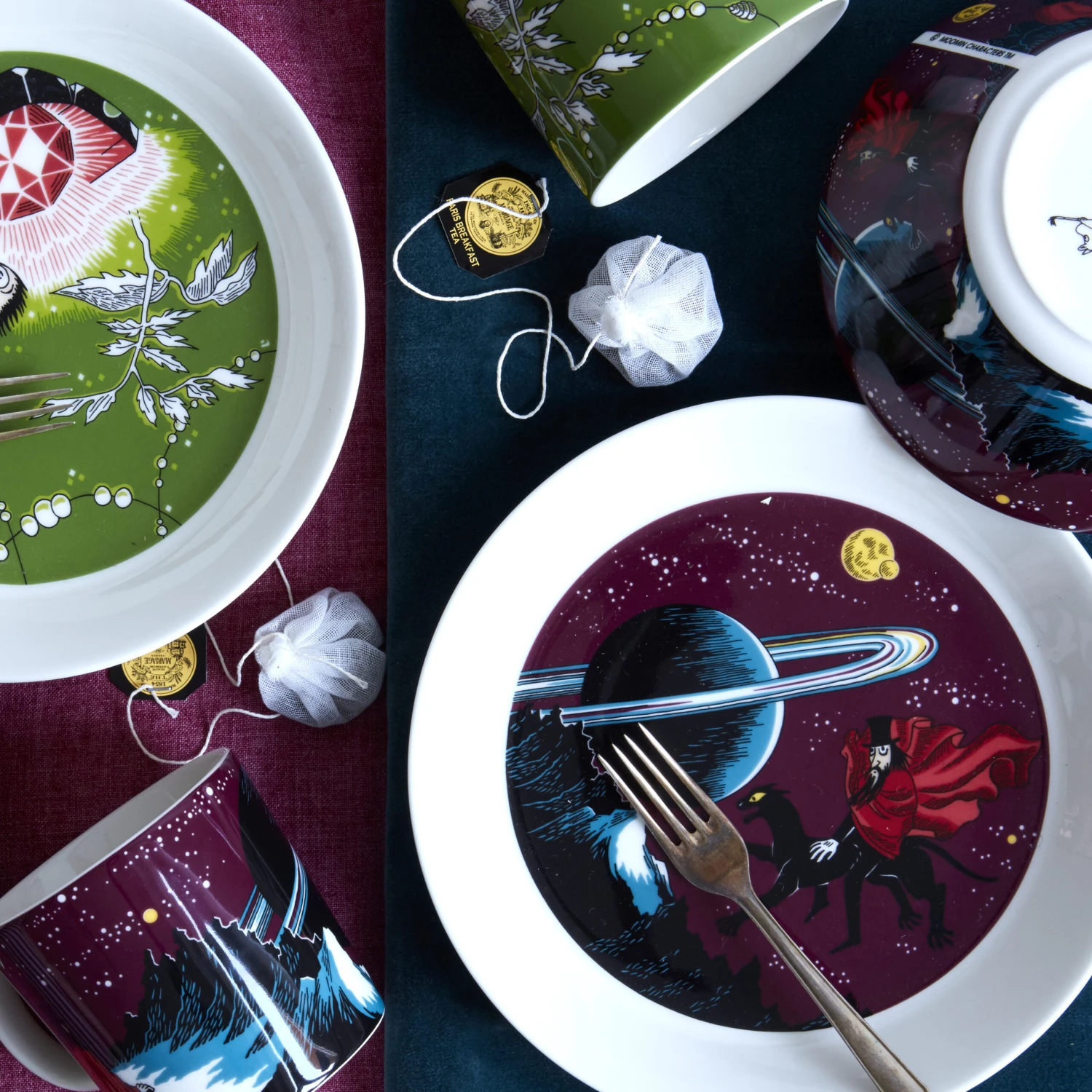 Arabia Tofslan & Vifslan Roter Rubin Mumintasse 2 Arabia Tofslan & Vifslan Roter Rubin Mumintasse – Bild 2